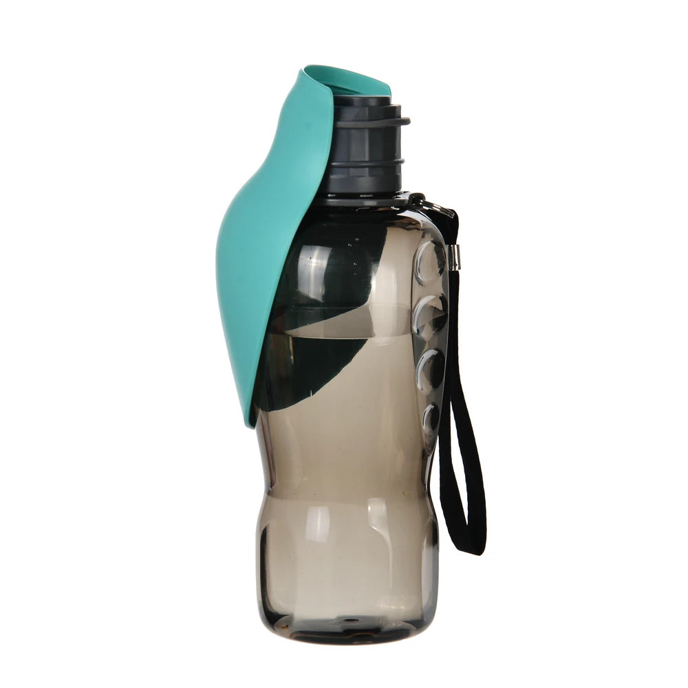 Distributeur d'eau portable pour chiens de toutes tailles (800 ml), idéal pour les voyages et convient aux bouledogues et labradors.